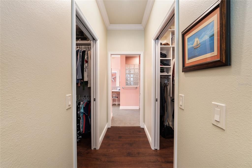 En Venta: $537,000 (3 camas, 2 baños, 2020 Pies cuadrados)