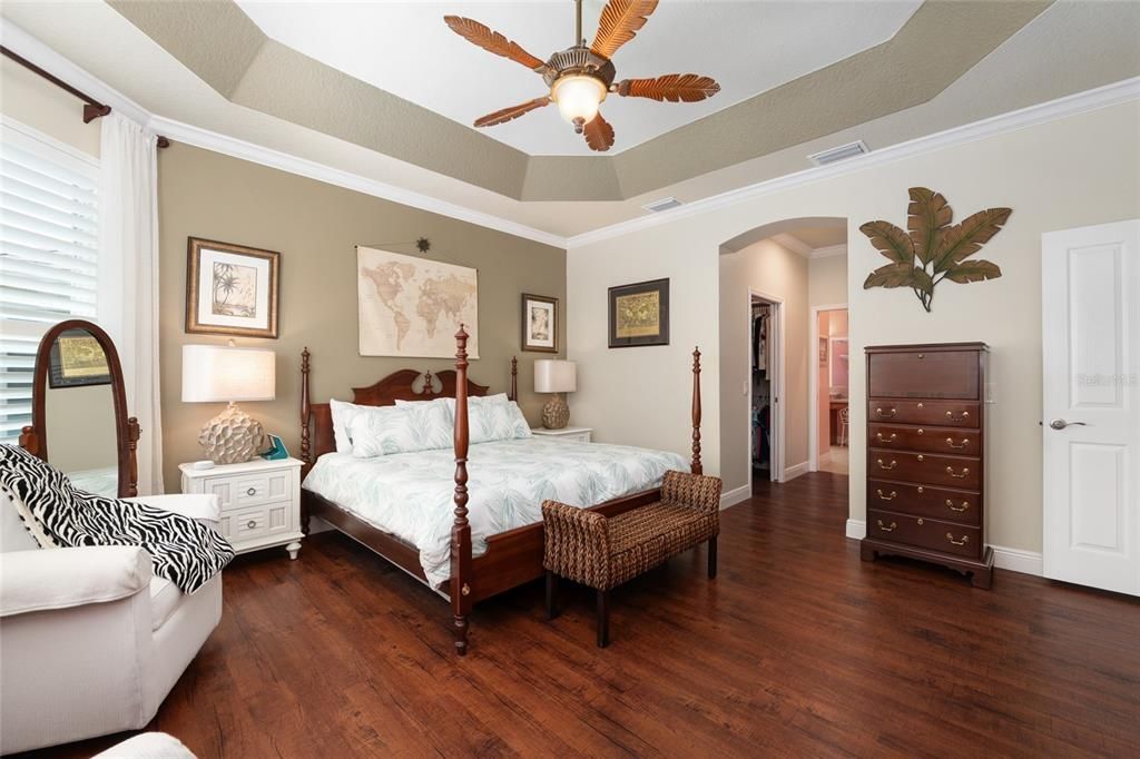 En Venta: $537,000 (3 camas, 2 baños, 2020 Pies cuadrados)