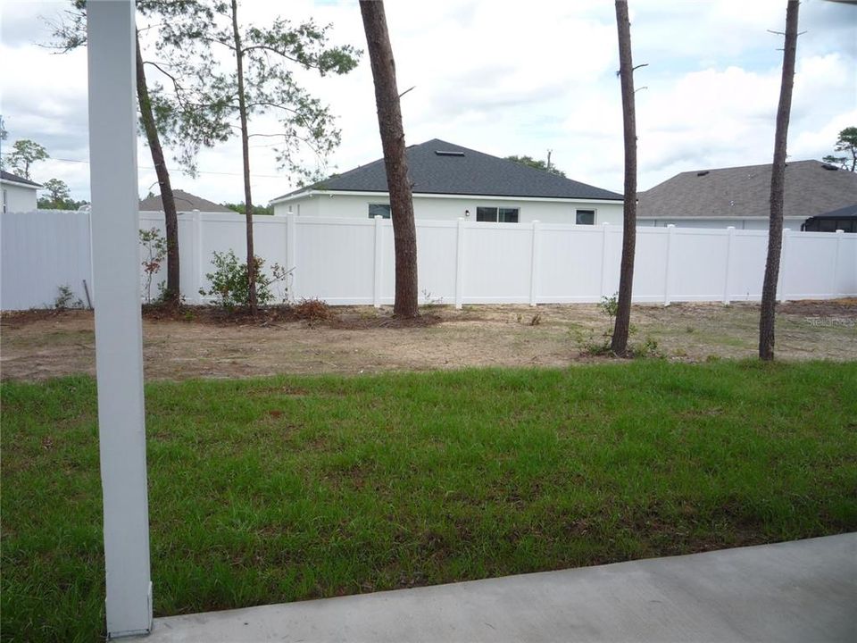 For Sale: $279,000 (3 beds, 2 baths, 1549 Square Feet)