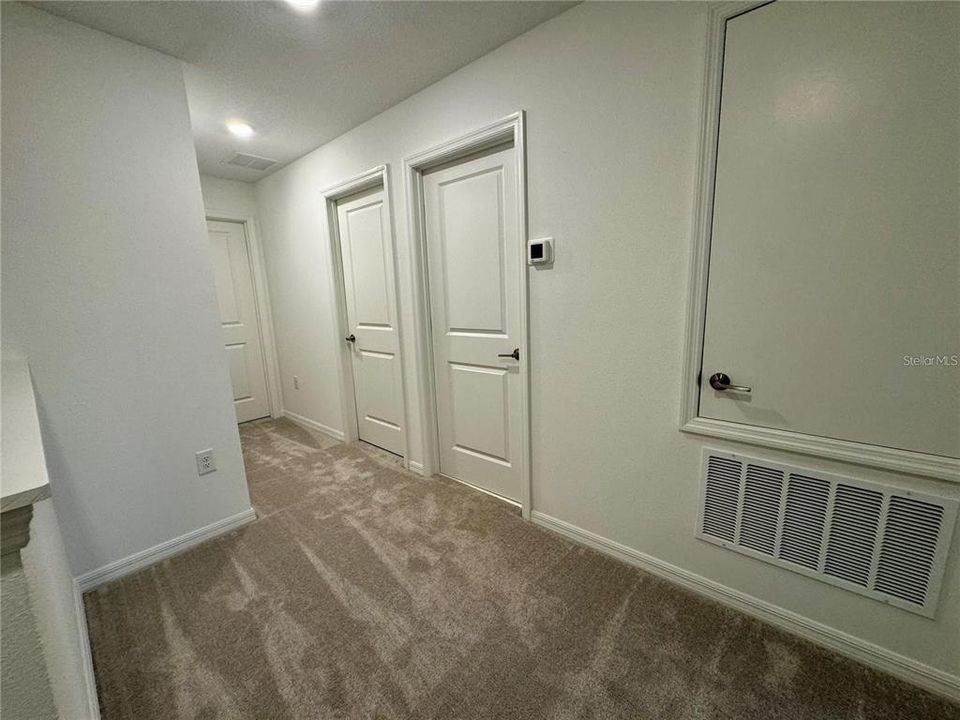 For Rent: $1,900 (3 beds, 2 baths, 1373 Square Feet)