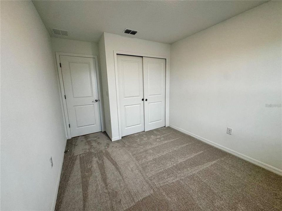 For Rent: $1,900 (3 beds, 2 baths, 1373 Square Feet)
