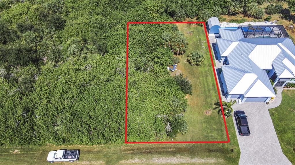 На продажу: $38,000 (0.23 acres)