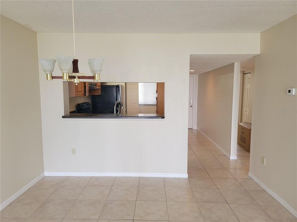 For Rent: $2,200 (3 beds, 2 baths, 1295 Square Feet)