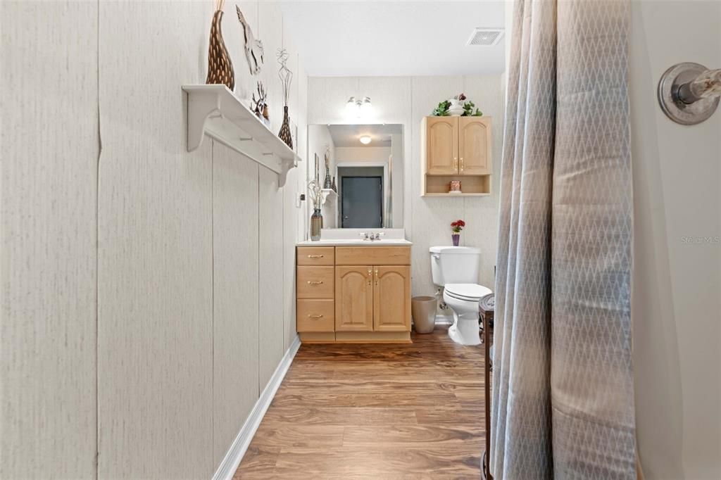 For Sale: $1,083,000 (3 beds, 2 baths, 1918 Square Feet)