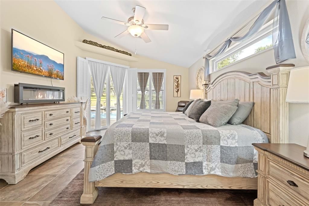 For Sale: $1,083,000 (3 beds, 2 baths, 1918 Square Feet)