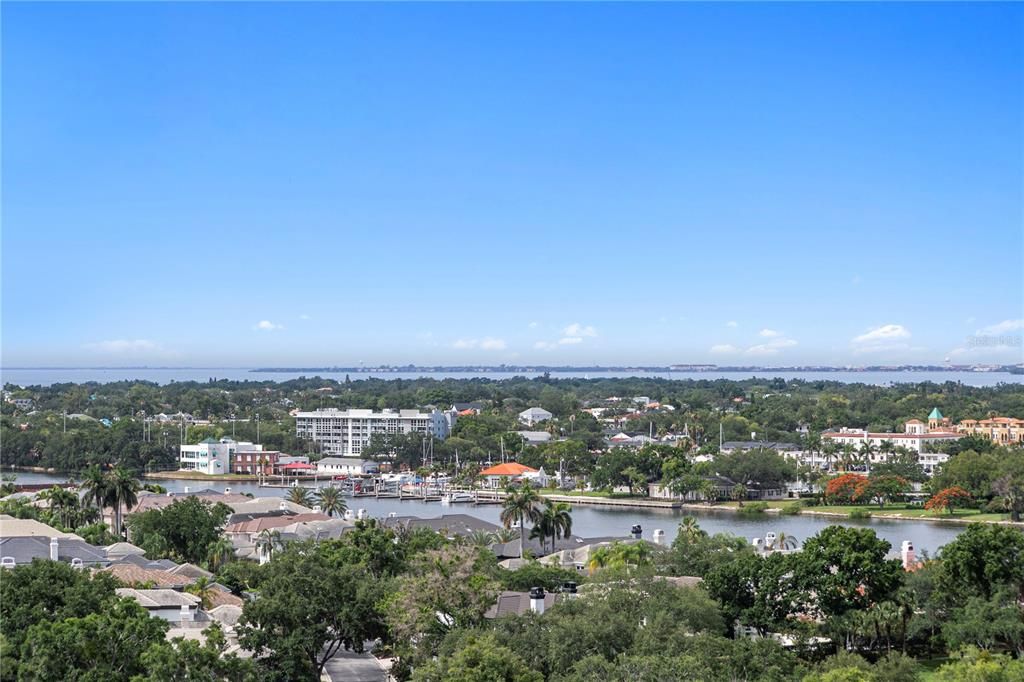 For Sale: $1,495,000 (3 beds, 3 baths, 2400 Square Feet)