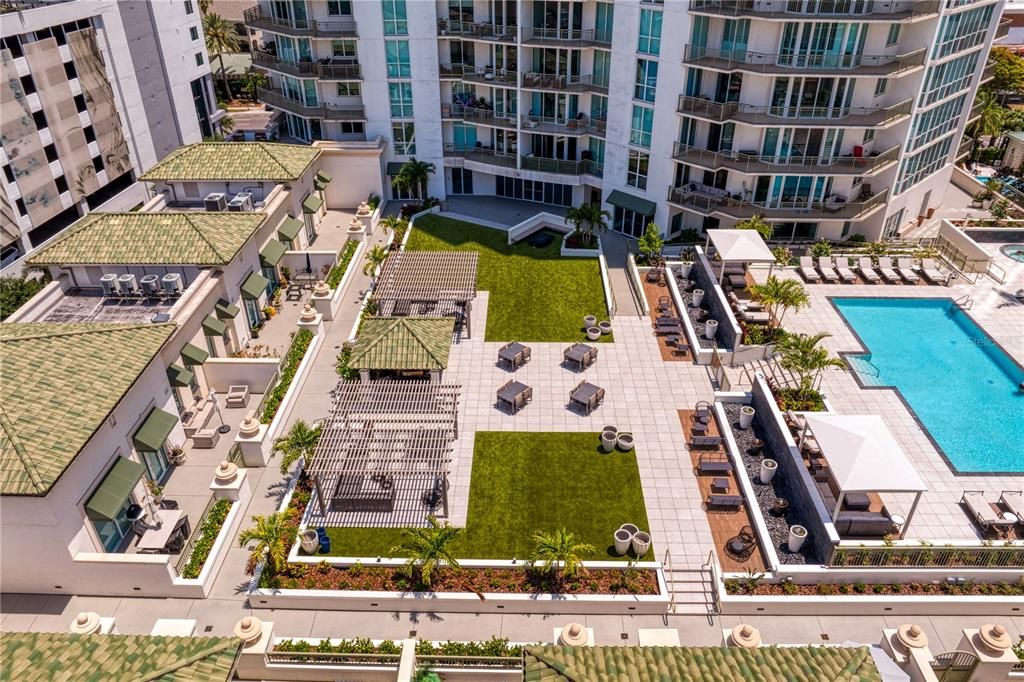 For Sale: $1,495,000 (3 beds, 3 baths, 2400 Square Feet)