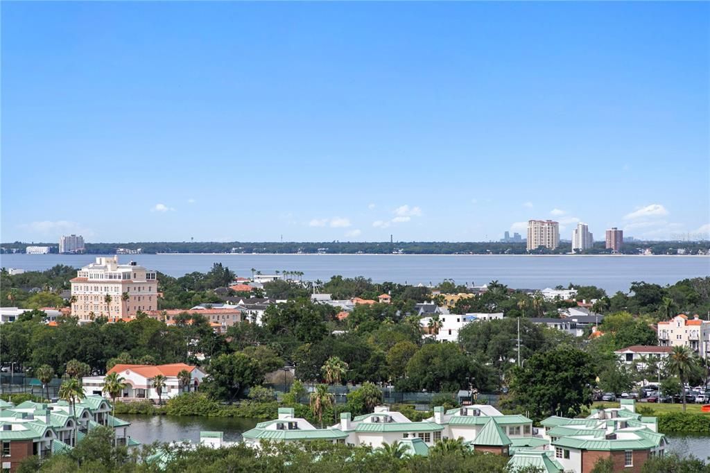 For Sale: $1,495,000 (3 beds, 3 baths, 2400 Square Feet)