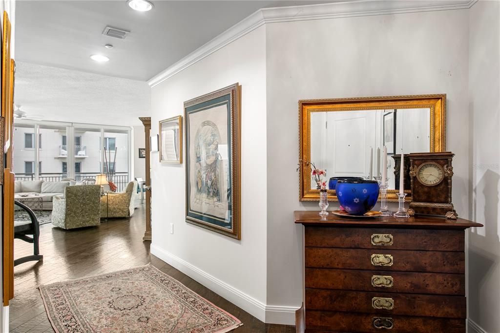 For Sale: $1,495,000 (3 beds, 3 baths, 2400 Square Feet)