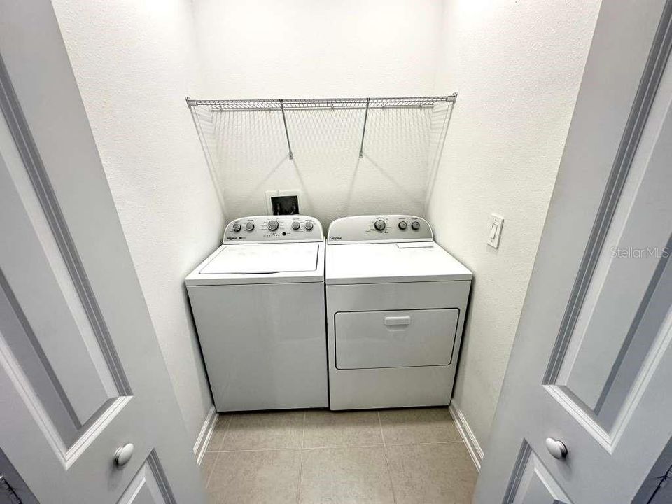 En Renta: $2,400 (3 camas, 2 baños, 1834 Pies cuadrados)