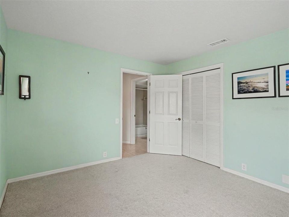 For Sale: $325,000 (2 beds, 2 baths, 1626 Square Feet)