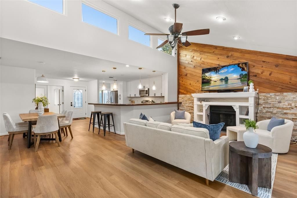 For Sale: $340,000 (3 beds, 2 baths, 1743 Square Feet)