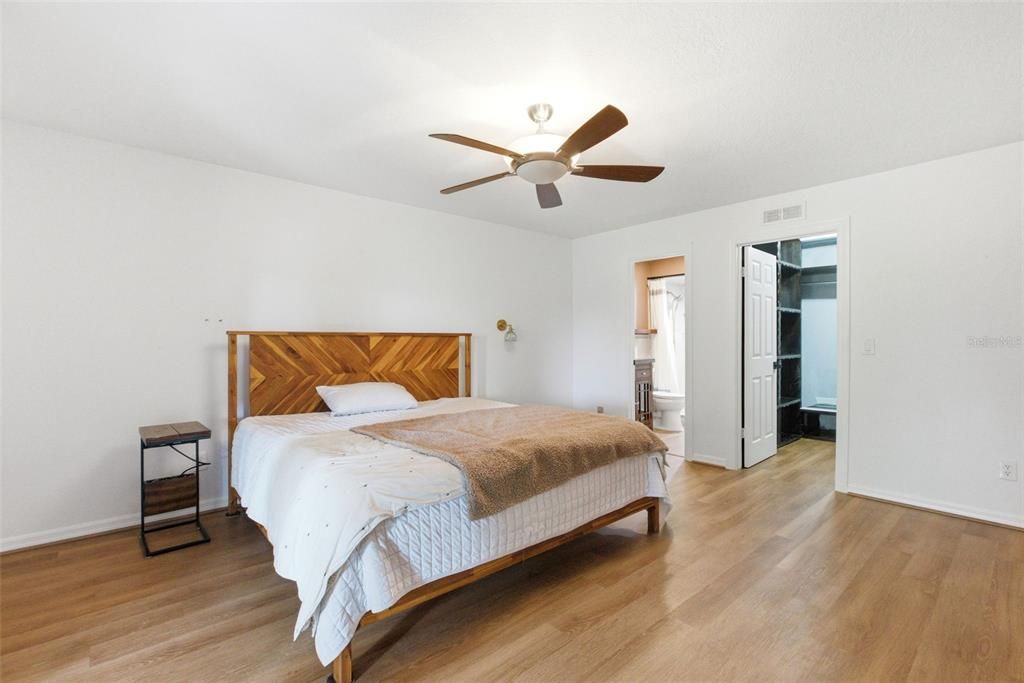 For Sale: $340,000 (3 beds, 2 baths, 1743 Square Feet)