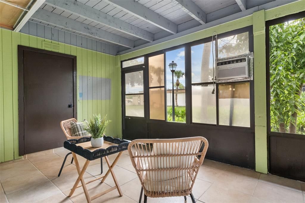 For Sale: $340,000 (3 beds, 2 baths, 1743 Square Feet)