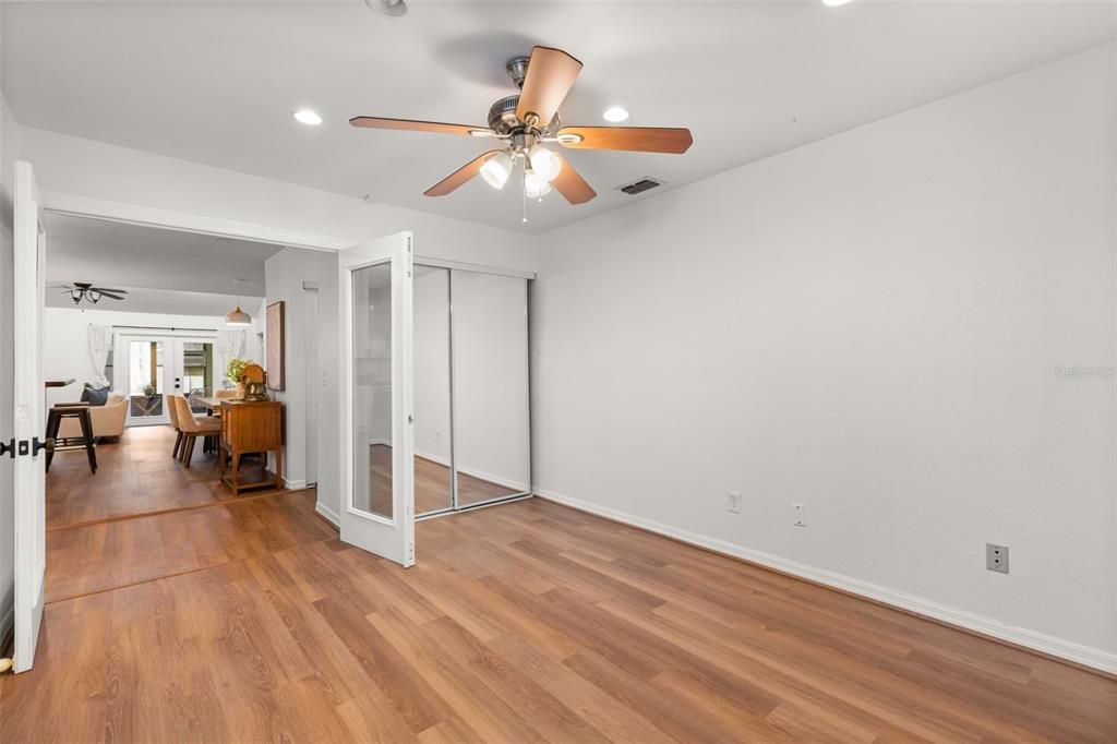 For Sale: $340,000 (3 beds, 2 baths, 1743 Square Feet)