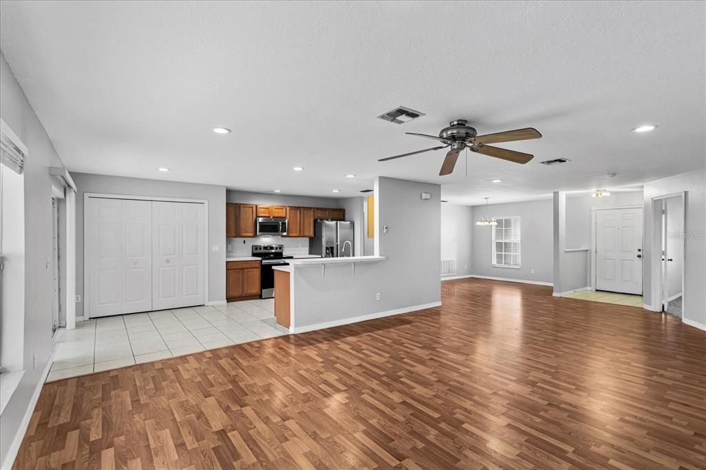 For Sale: $415,000 (4 beds, 2 baths, 2161 Square Feet)