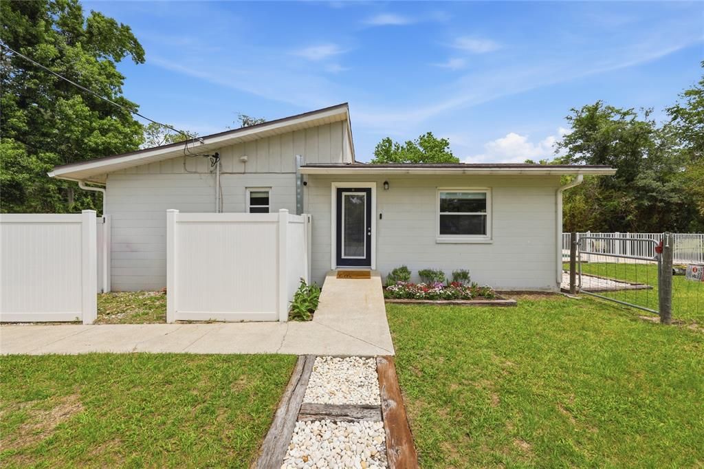 For Sale: $679,999 (3 beds, 2 baths, 2236 Square Feet)