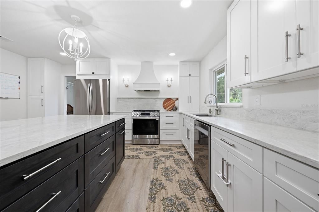 For Sale: $679,999 (3 beds, 2 baths, 2236 Square Feet)