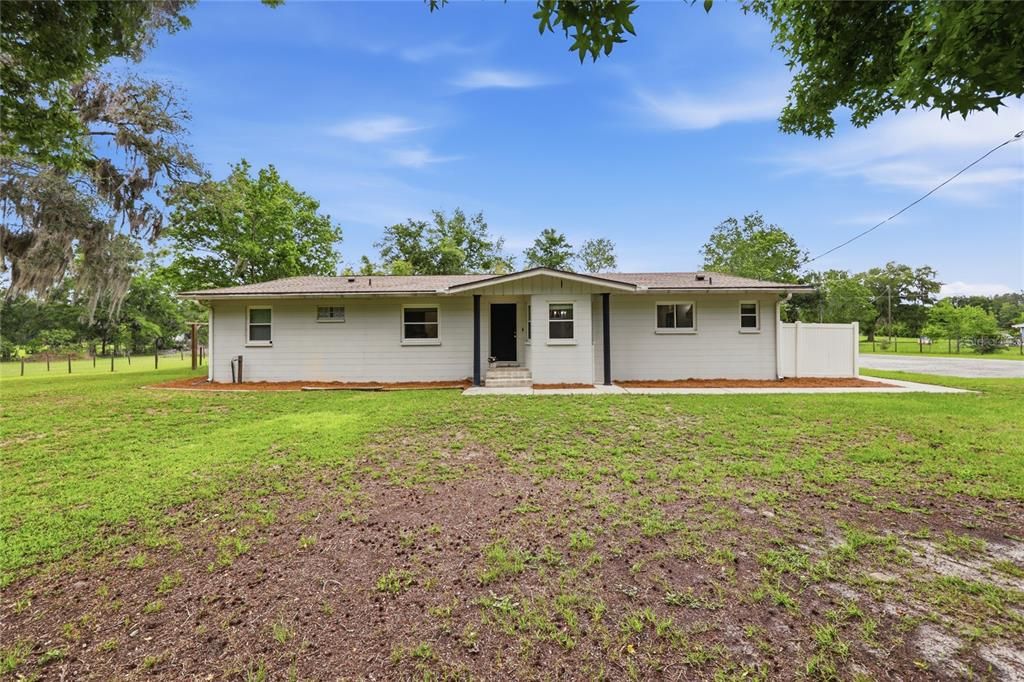 For Sale: $679,999 (3 beds, 2 baths, 2236 Square Feet)