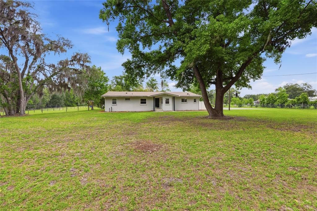 For Sale: $679,999 (3 beds, 2 baths, 2236 Square Feet)