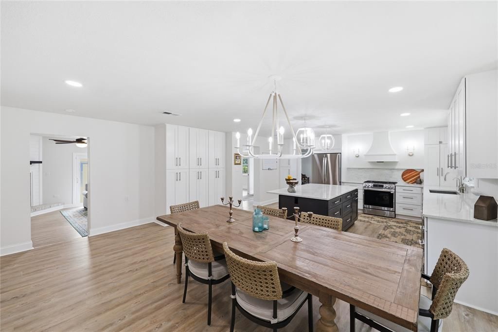 For Sale: $679,999 (3 beds, 2 baths, 2236 Square Feet)