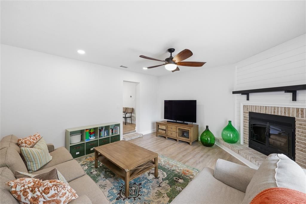 For Sale: $679,999 (3 beds, 2 baths, 2236 Square Feet)