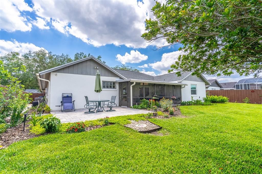 Active With Contract: $485,000 (4 beds, 2 baths, 2011 Square Feet)