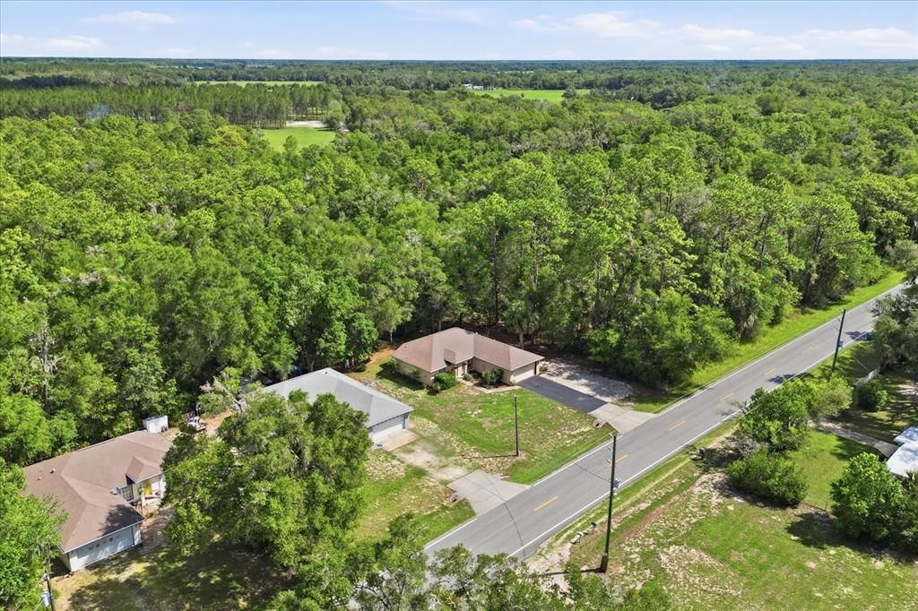 For Sale: $239,900 (3 beds, 2 baths, 1279 Square Feet)