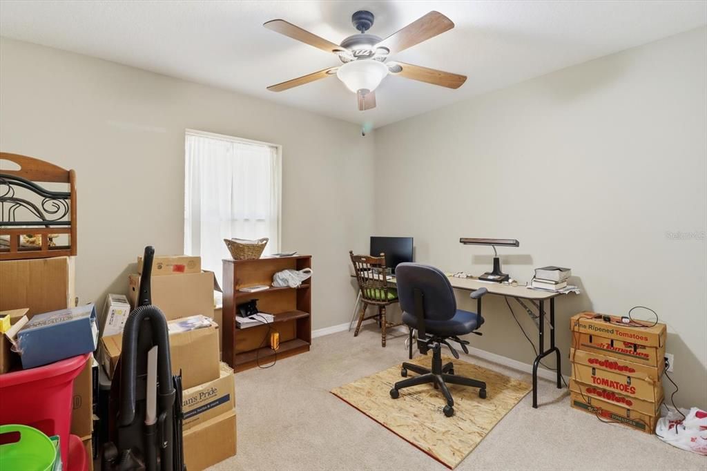 For Sale: $239,900 (3 beds, 2 baths, 1279 Square Feet)