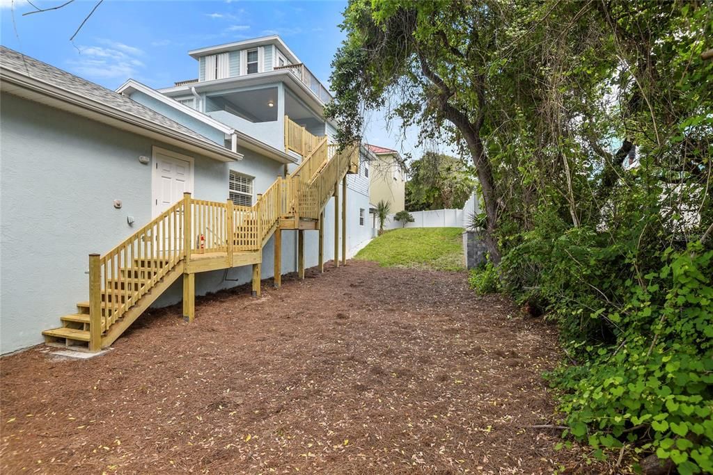 For Sale: $1,095,000 (3 beds, 2 baths, 2830 Square Feet)