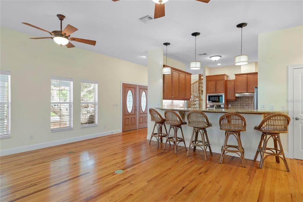 For Sale: $1,095,000 (3 beds, 2 baths, 2830 Square Feet)