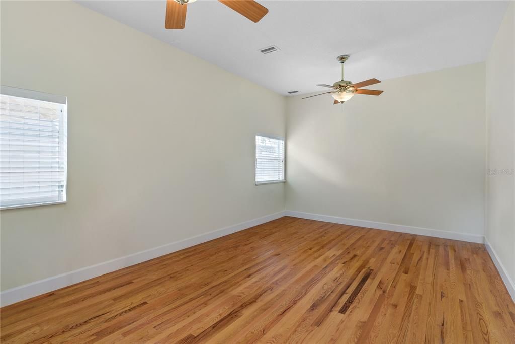 For Sale: $1,095,000 (3 beds, 2 baths, 2830 Square Feet)