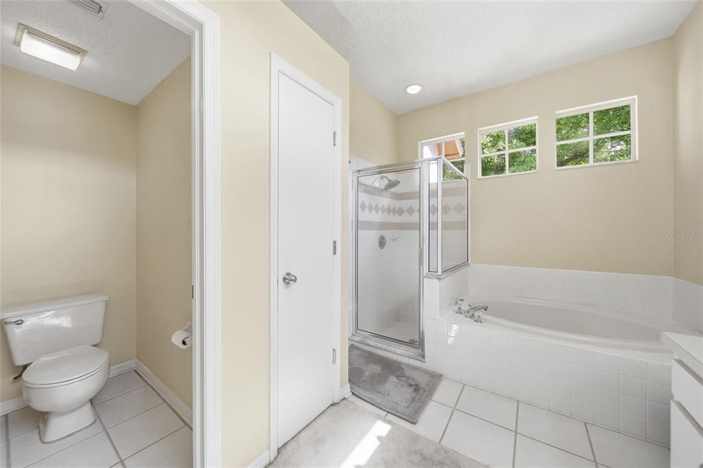 For Sale: $459,000 (3 beds, 2 baths, 1860 Square Feet)