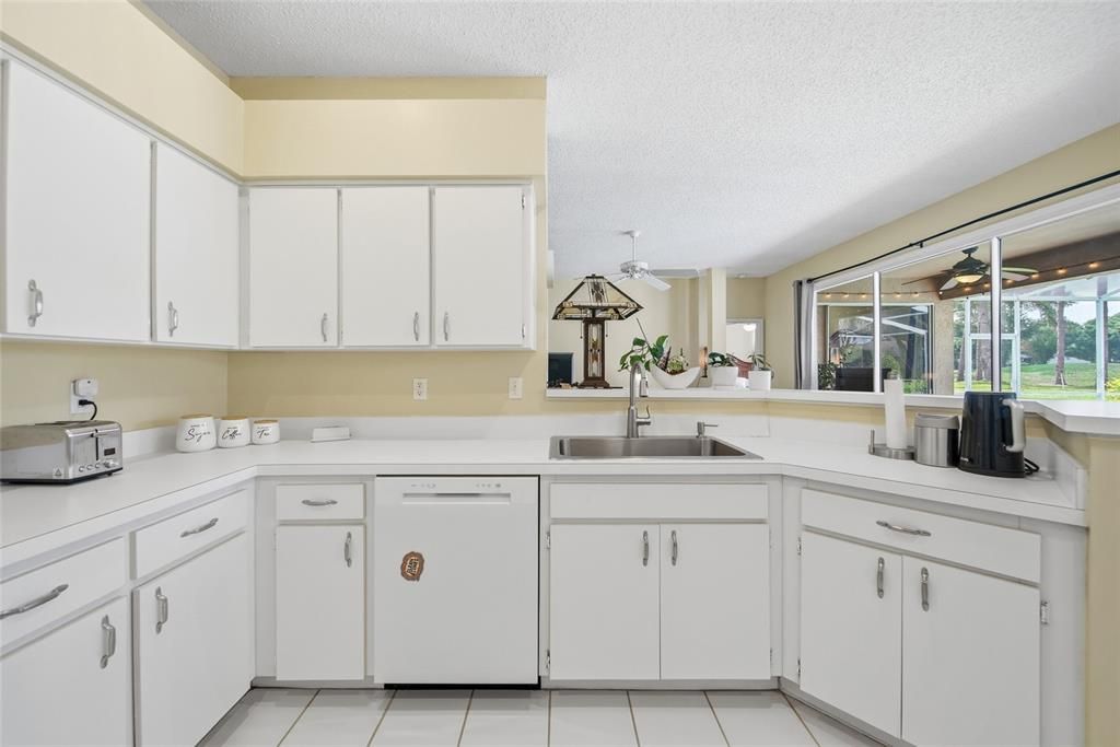 For Sale: $459,000 (3 beds, 2 baths, 1860 Square Feet)