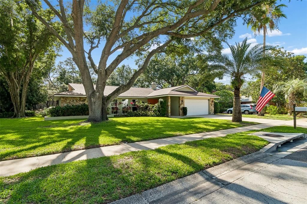 For Sale: $584,916 (3 beds, 2 baths, 1893 Square Feet)