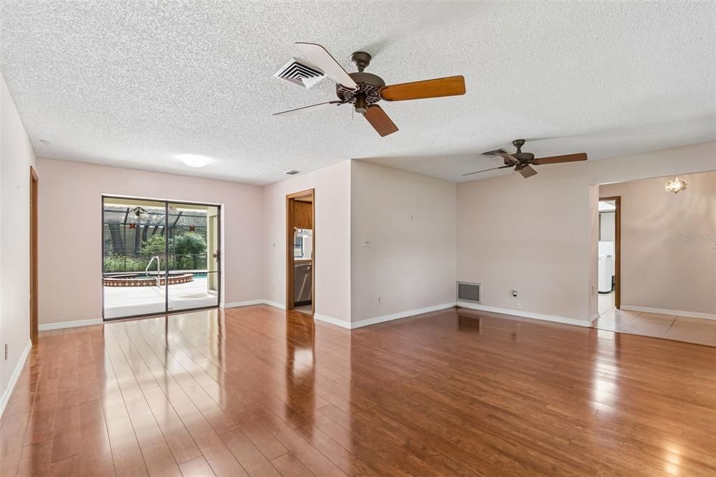 For Sale: $584,916 (3 beds, 2 baths, 1893 Square Feet)