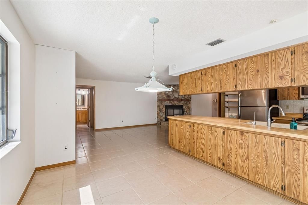 For Sale: $584,916 (3 beds, 2 baths, 1893 Square Feet)
