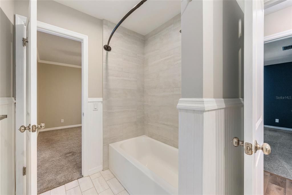 For Sale: $515,000 (3 beds, 2 baths, 2252 Square Feet)