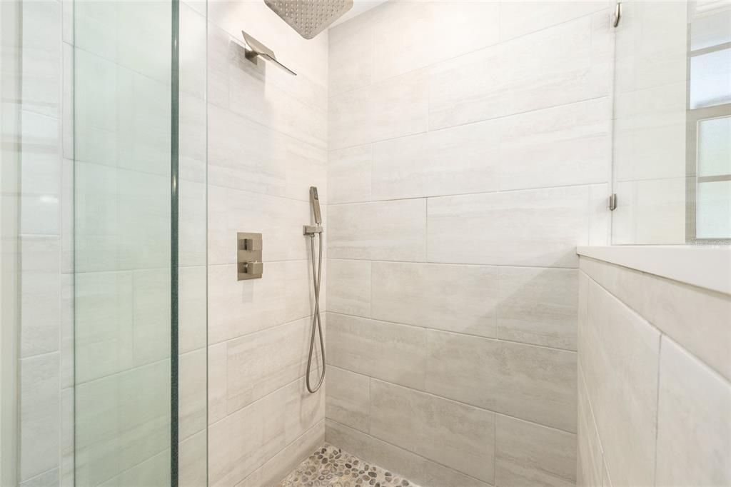 For Sale: $515,000 (3 beds, 2 baths, 2252 Square Feet)