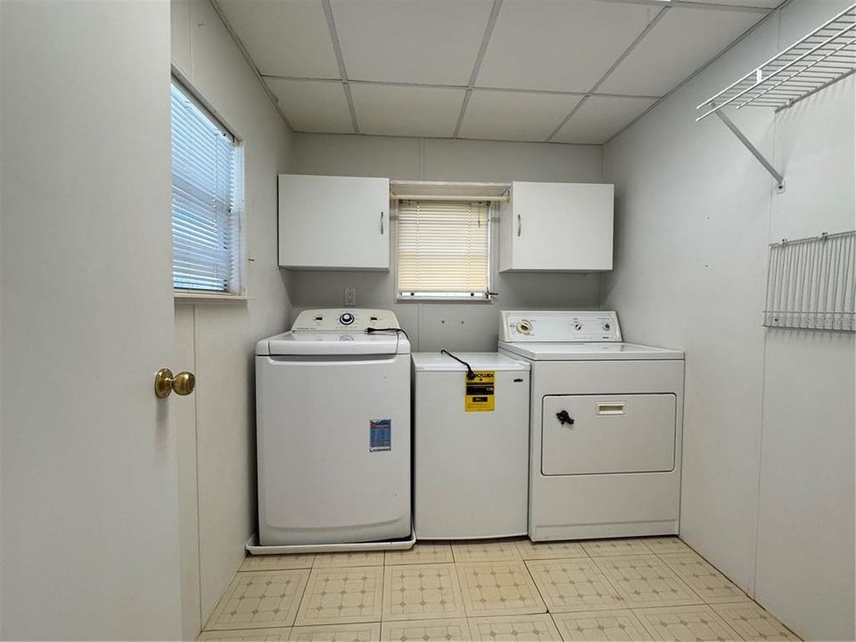 For Sale: $134,900 (2 beds, 1 baths, 726 Square Feet)