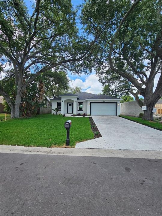 Active With Contract: $535,000 (4 beds, 2 baths, 2018 Square Feet)
