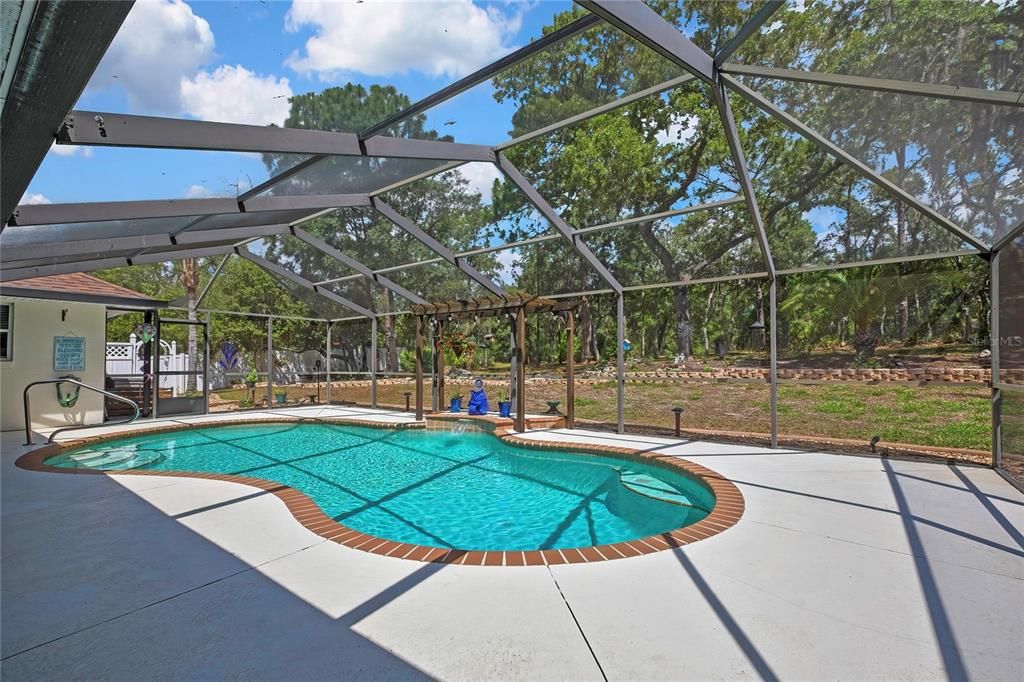 For Sale: $779,000 (4 beds, 3 baths, 2215 Square Feet)