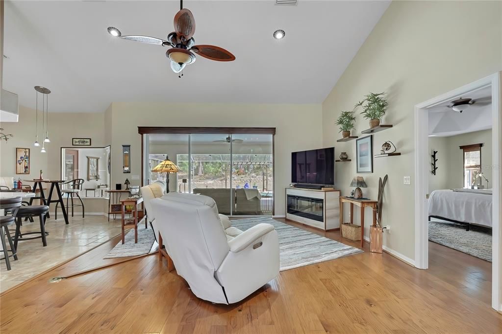 For Sale: $779,000 (4 beds, 3 baths, 2215 Square Feet)