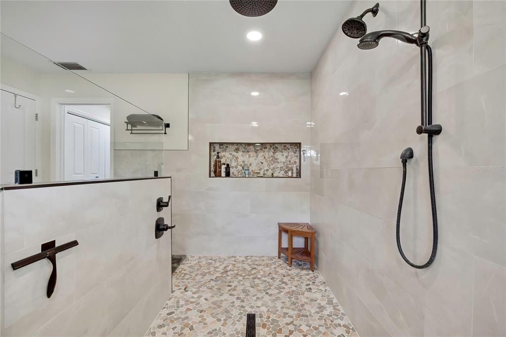 For Sale: $779,000 (4 beds, 3 baths, 2215 Square Feet)