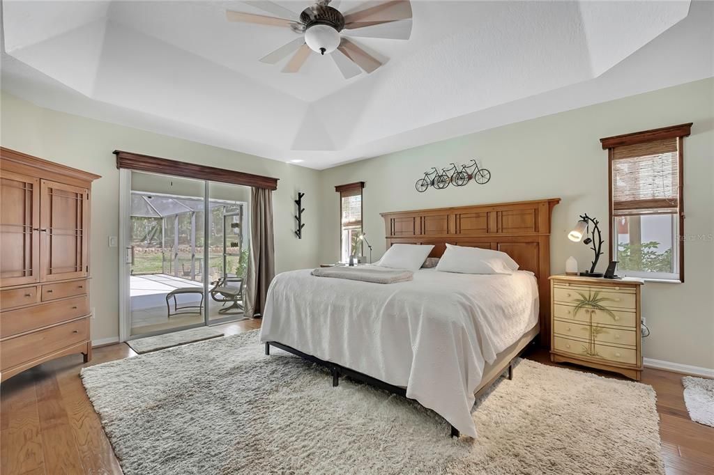 For Sale: $779,000 (4 beds, 3 baths, 2215 Square Feet)