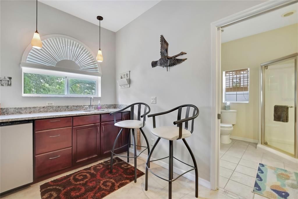 For Sale: $779,000 (4 beds, 3 baths, 2215 Square Feet)