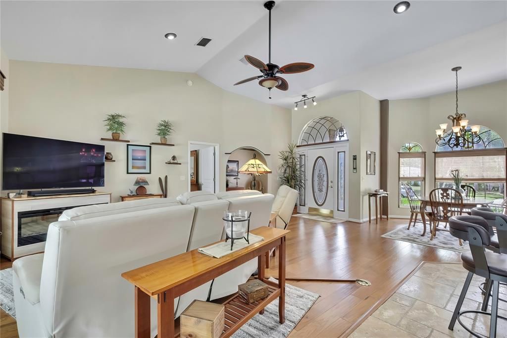 For Sale: $779,000 (4 beds, 3 baths, 2215 Square Feet)