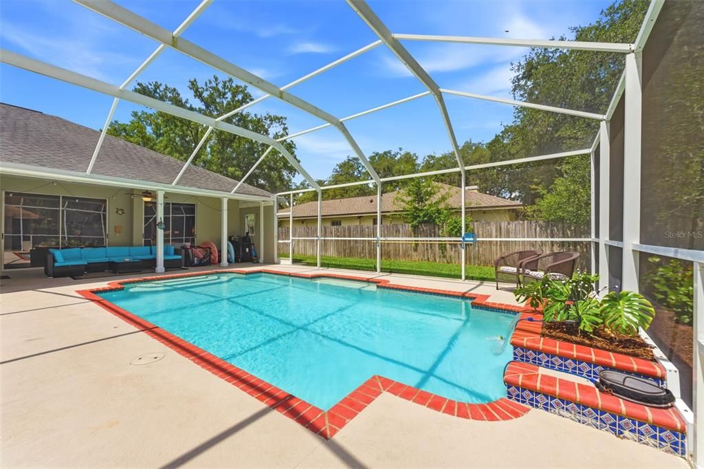 En Venta: $619,900 (3 camas, 2 baños, 2423 Pies cuadrados)