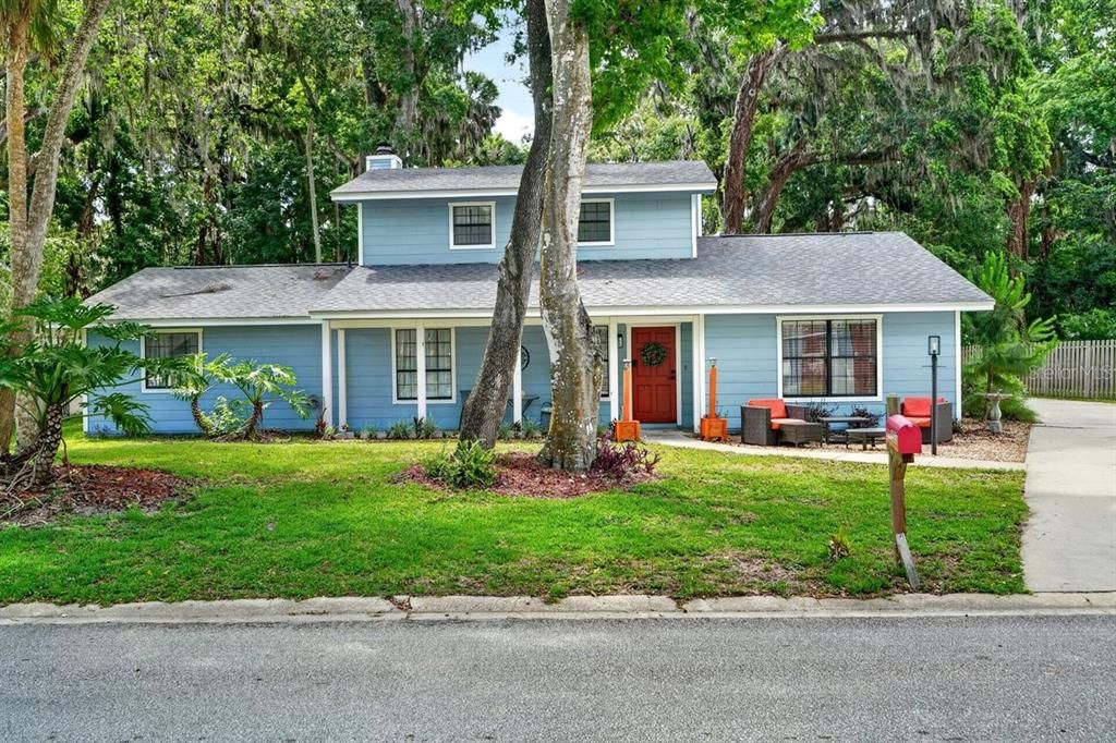 For Sale: $450,000 (5 beds, 2 baths, 2248 Square Feet)