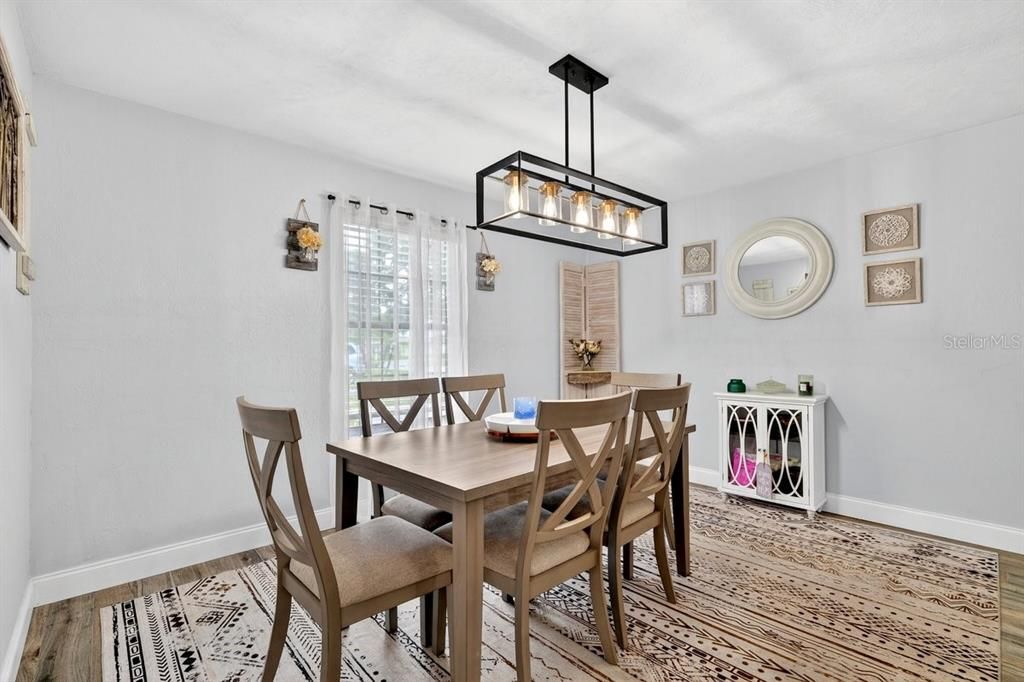 For Sale: $450,000 (5 beds, 2 baths, 2248 Square Feet)